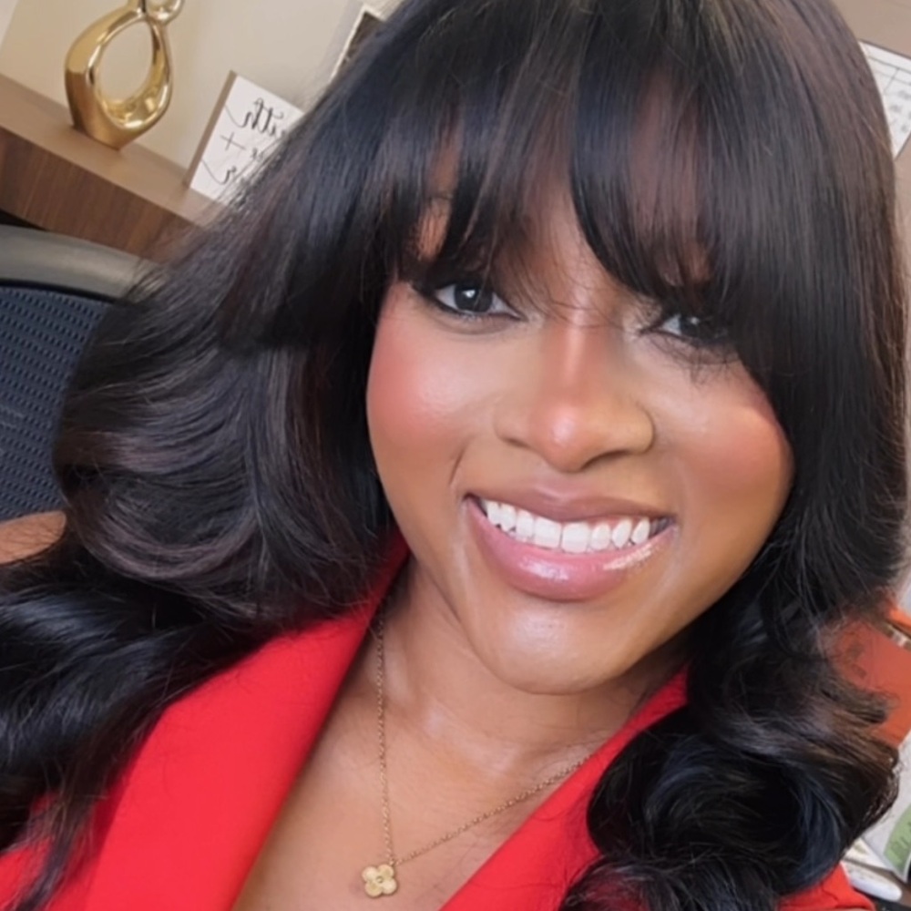 Meet your Posher, Jasmine